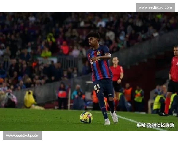 亚马尔晒伯纳乌被嘘照宣战！国家德比火药味拉满